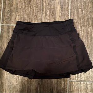 Black lulu lemon skirt